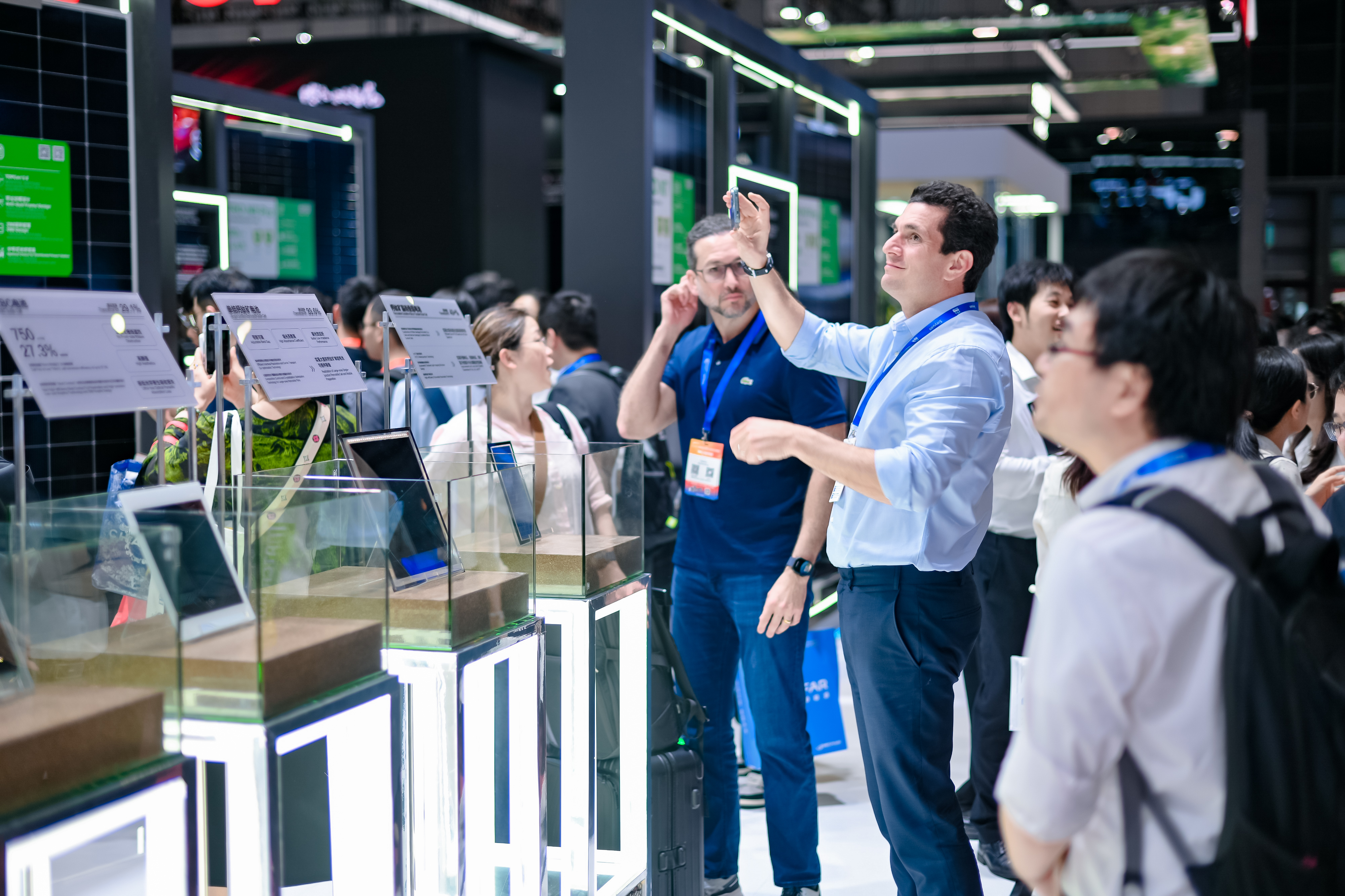 Building a New Energy Ecosystem CHINT Appeared at SNEC 2025